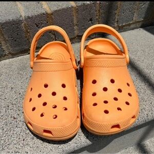 Women’s Crocs 🐊